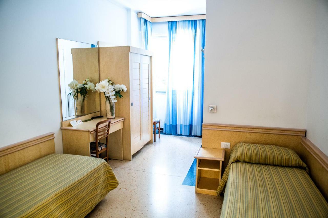 Hotel West End Alassio Eksteriør bilde