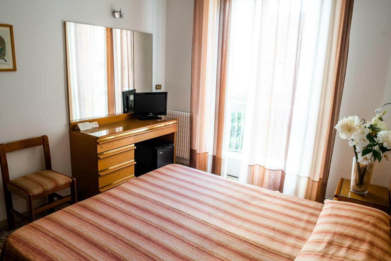 Hotel West End Alassio Eksteriør bilde