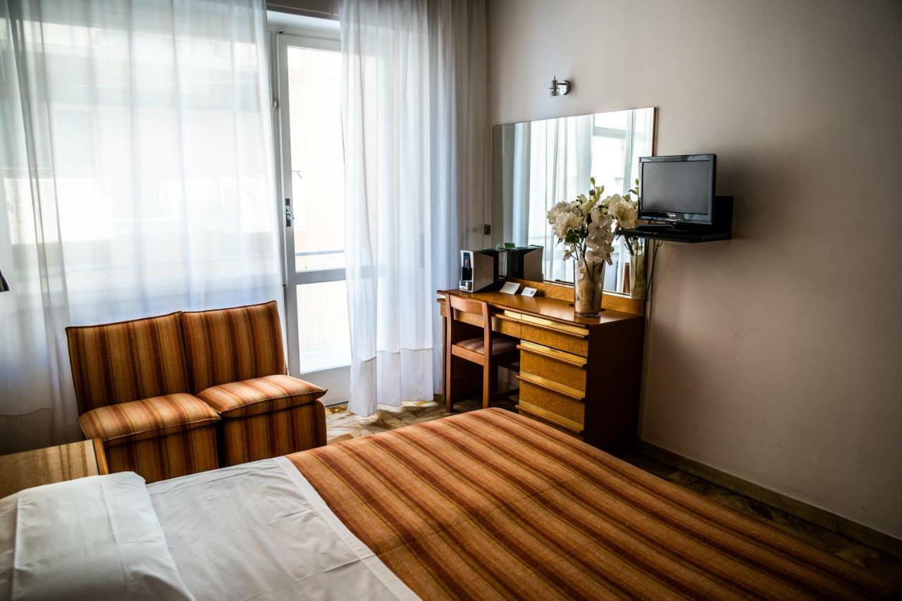 Hotel West End Alassio Eksteriør bilde