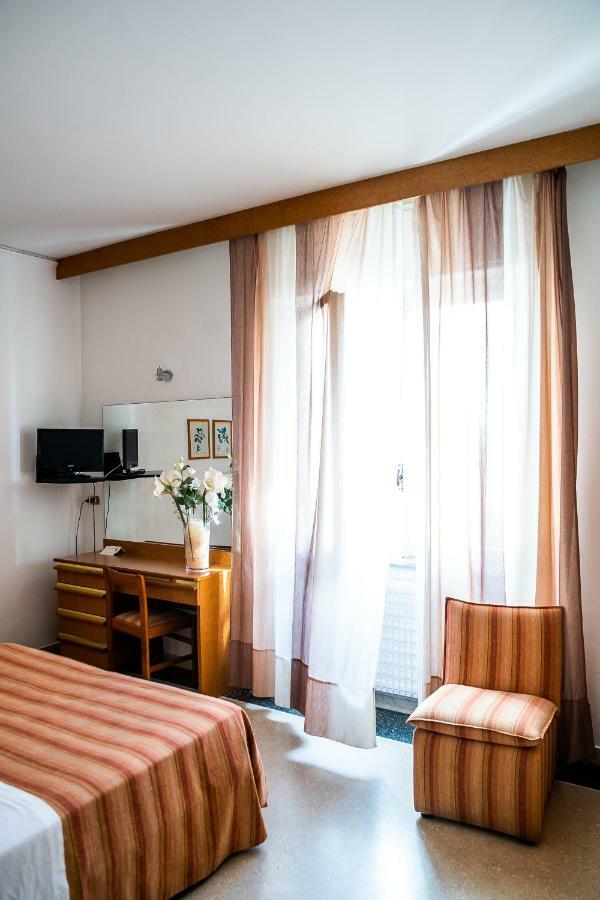 Hotel West End Alassio Eksteriør bilde