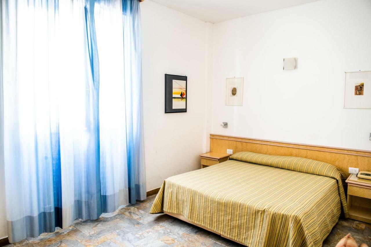 Hotel West End Alassio Eksteriør bilde