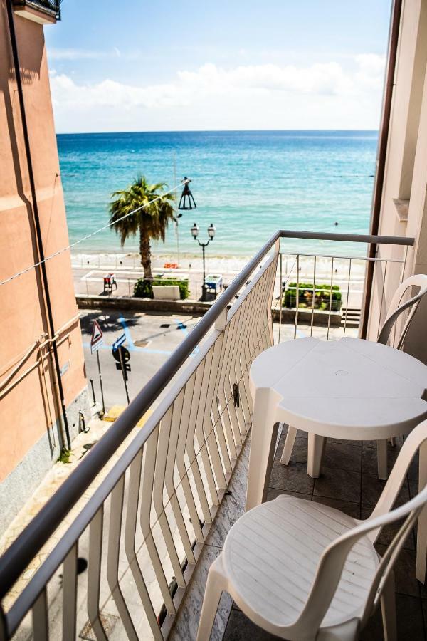 Hotel West End Alassio Eksteriør bilde