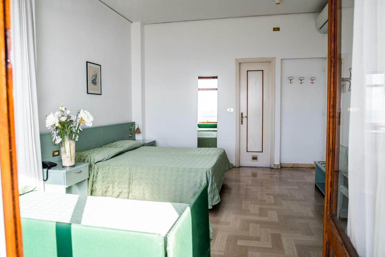 Hotel West End Alassio Eksteriør bilde